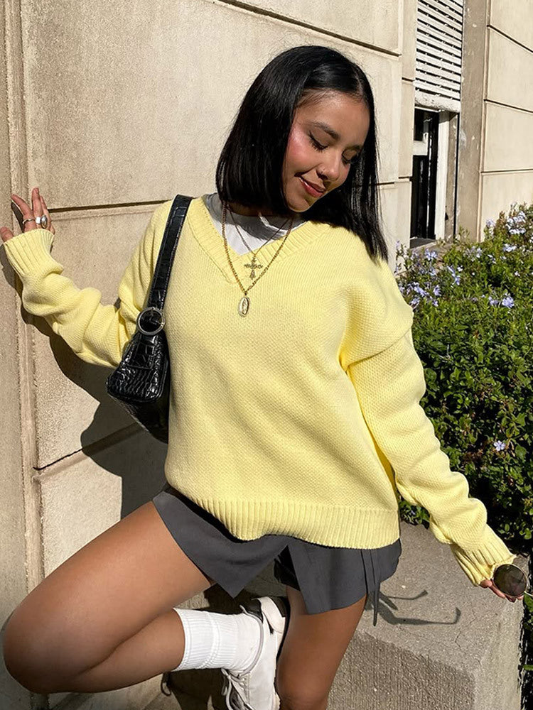 Damen Oversize V-Ausschnitt Feinstrickpullover mit strukturierter Maschenoptik und gerippten Bündchen Shop Nory