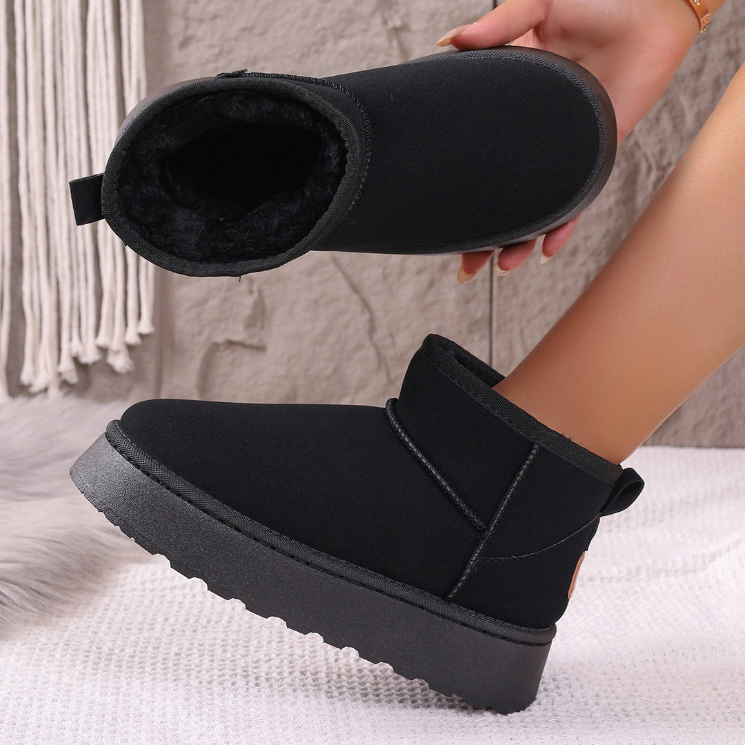 Damen Gefütterte Kurzstiefel mit Plateau‑Sohle und Velours‑Optik Shop Nory