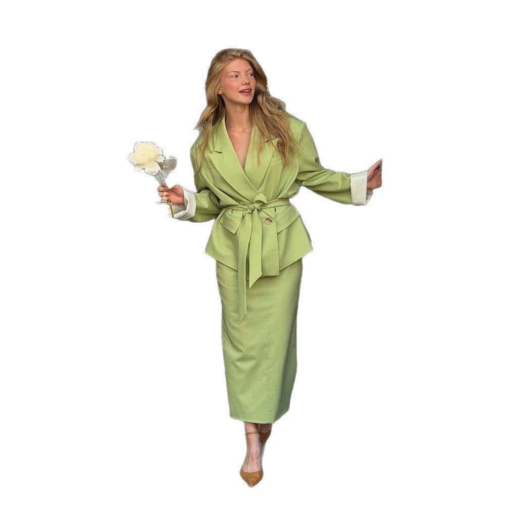 Damen Tailliertes Wickel-Blazer-Set mit Bindegürtel und Midirock Shop Nory