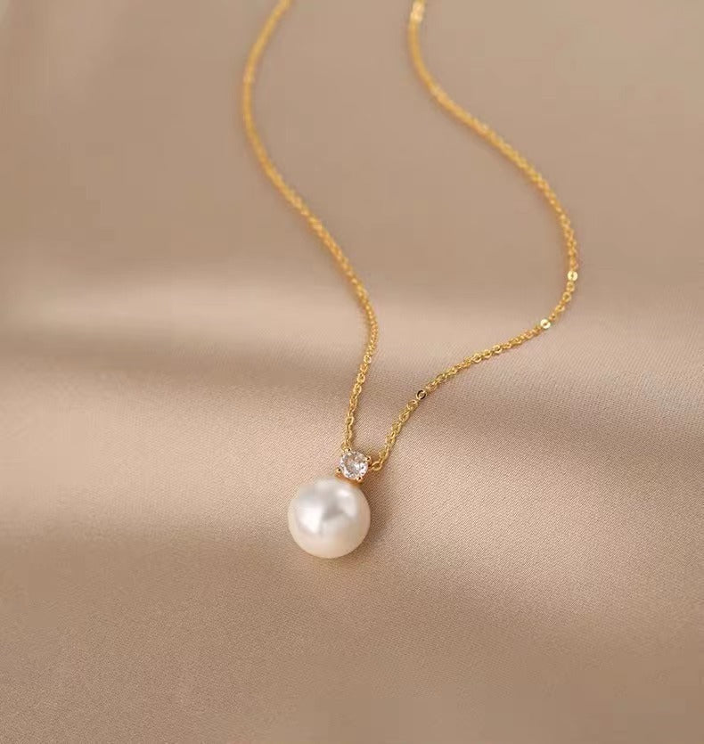 Damen Elegante Perlen- und Kristallanhänger-Halskette Shop Nory