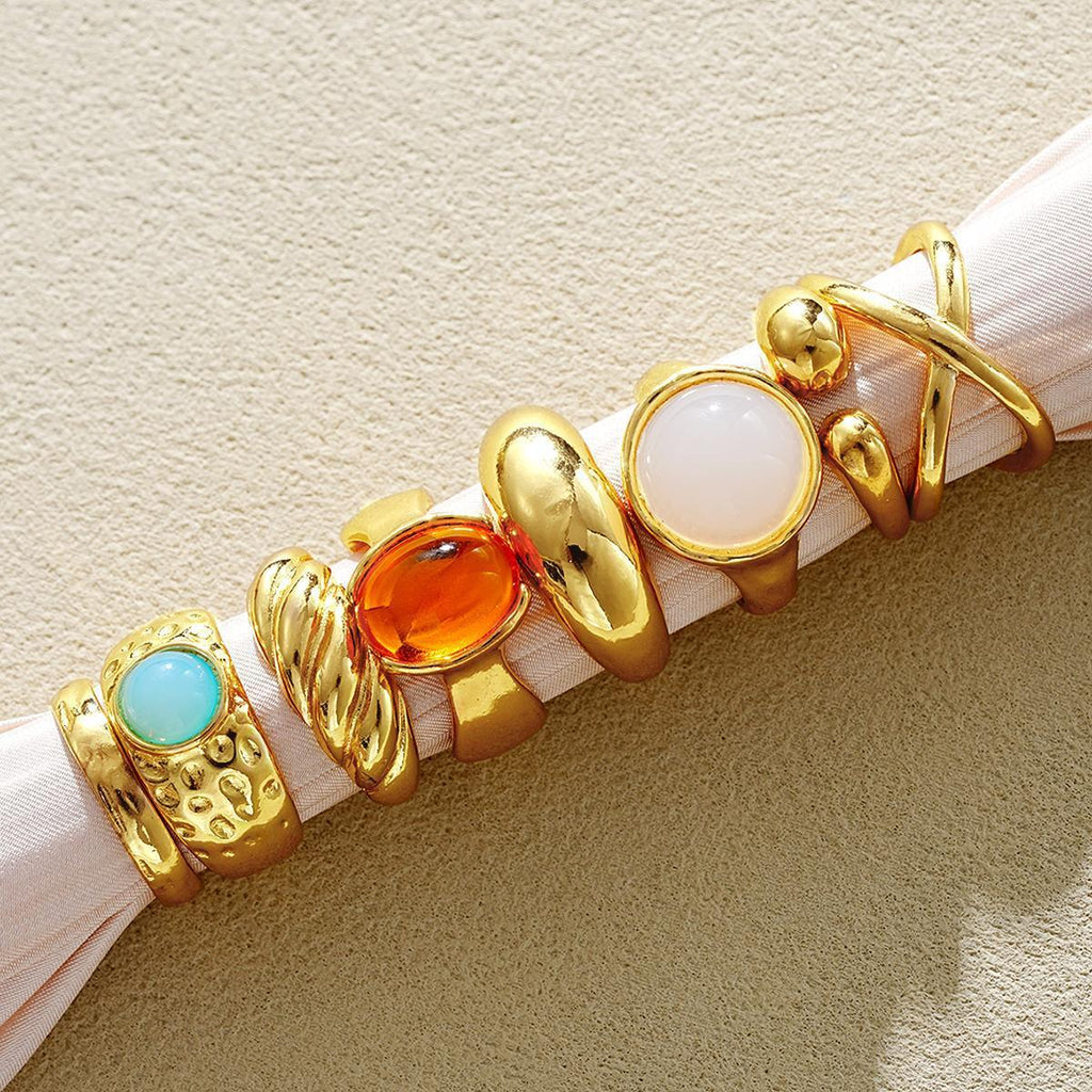 Damen Ring-Set mit verschiedenen einzigartigen Designs und funkelnden Akzenten Shop Nory