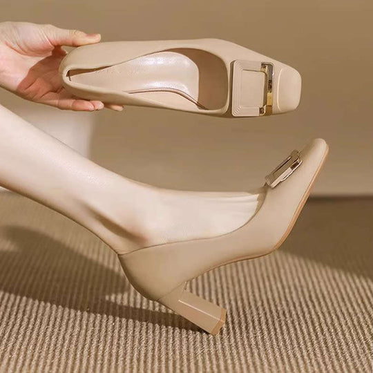 Damen Elegante und komfortable Pumps mit modischer Schnallenverzierung