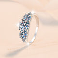 Damen zierlicher Dreisteine-Ring mit funkelndem Zirkonia-Besatz Shop Nory