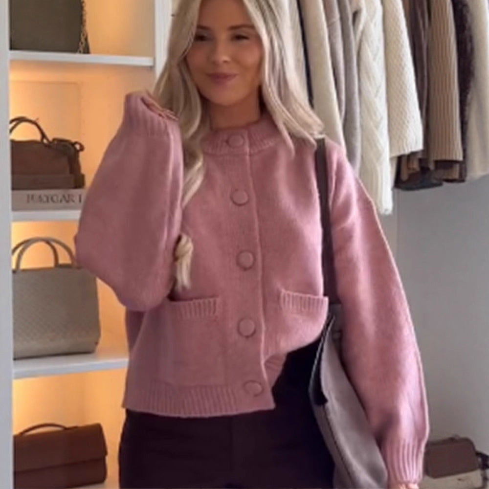Damen Grobgestrickte Cropped-Strickjacke mit runden Druckknöpfen und oversized Ärmeln Shop Nory