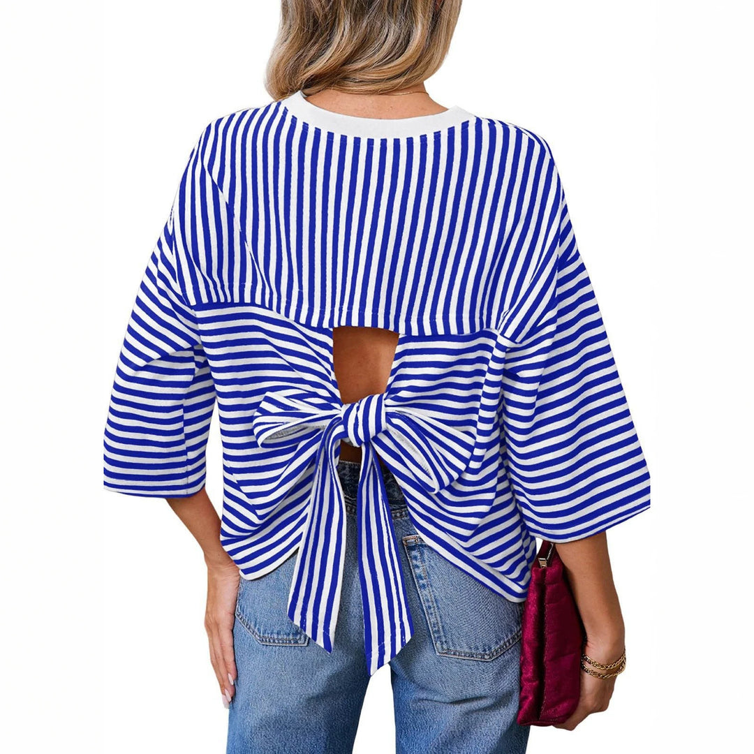 Damen Gestreiftes Oversize-Shirt mit Rückenausschnitt und Schleifenbindung Shop Nory
