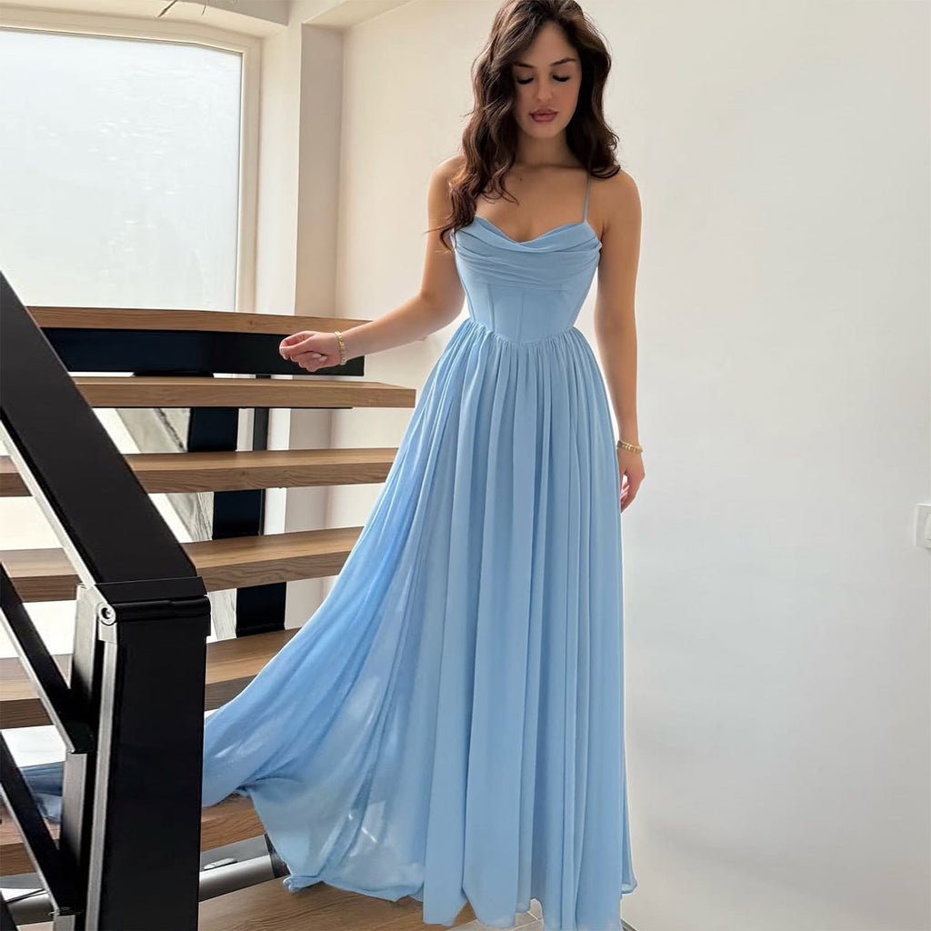 Damen Maxikleid mit zarten Raffungen und eleganter A-Linien-Form Shopnory