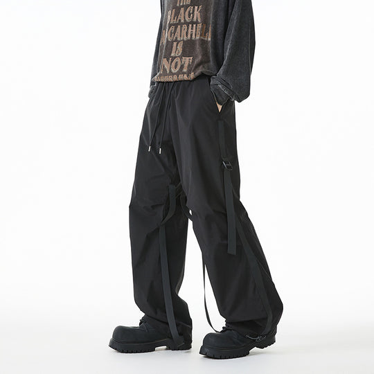 Damen Weite Tech-Cargo-Hose mit Tunnelzugbund, Beinriemen und wasserabweisender Nylon‑Optik Shop Nory