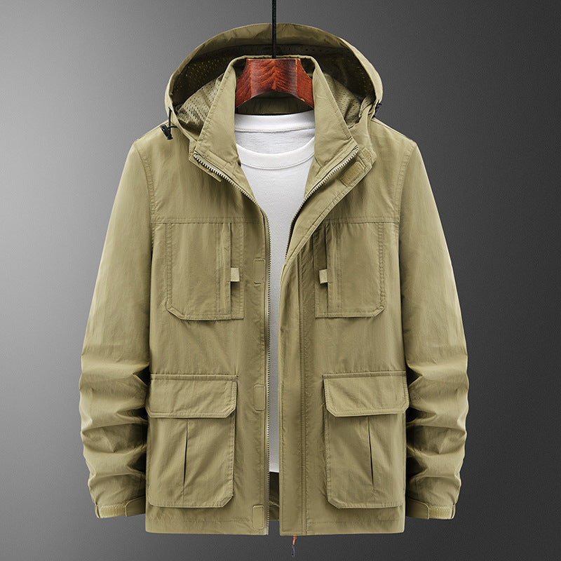 Herren Leichte Outdoor‑Fieldjacke mit Kapuze, vier aufgesetzten Taschen und verdecktem Reißverschluss Shop Nory