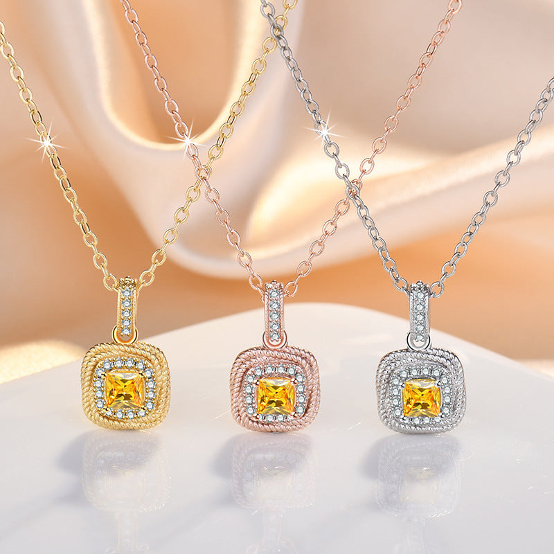 Damenring mit kunstvollem Zirkonia-Besatz und elegantem Golddesign Shop Nory