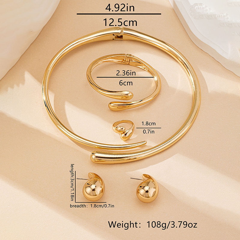 Damen Offener Armreif mit elegantem, skulpturalem Design Shop Nory