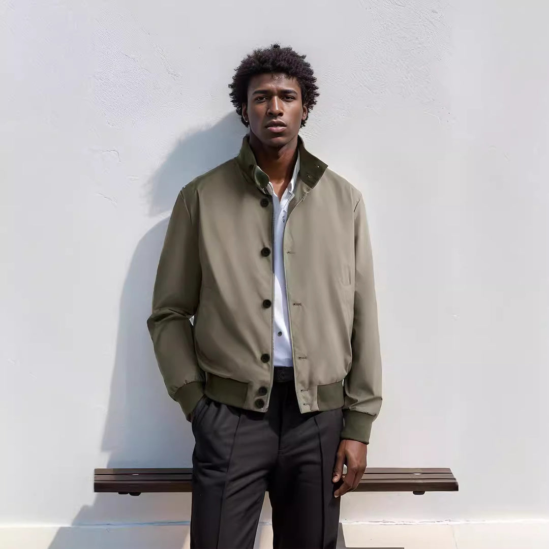 Herren Leichter Blouson mit Stehkragen, Knopfleiste und gerippten Bündchen Shop Nory
