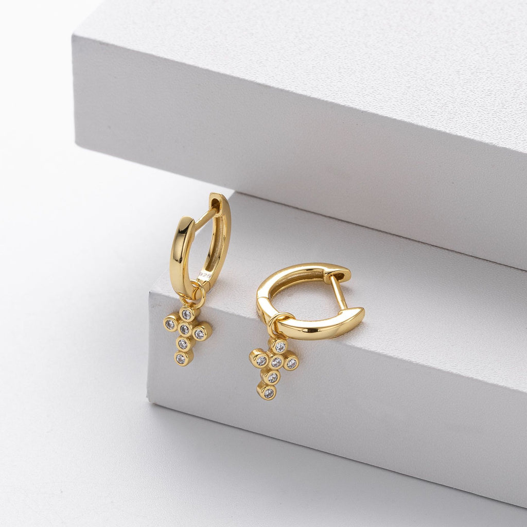 Damen Ohrringe mit funkelndem Kreuzanhänger aus 925 Sterling Silber Shop Nory