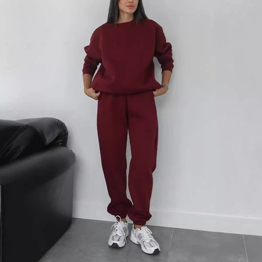 Damen nan minimalistisches Cozy-Set aus schwerer French‑Terry mit weitem Rundhals-Pullover und gerader Jogginghose Shop Nory