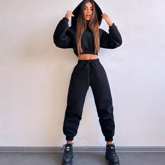 Damen cropped Stehkragen-Sweatset mit elastischem Taillenbund und hochtaillierter Tapered-Jogginghose Shop Nory