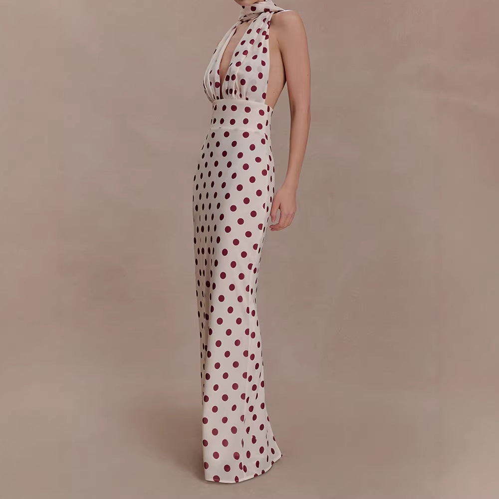 Damen Halter-Maxi-Kleid mit klassischen Punkten Shopnory