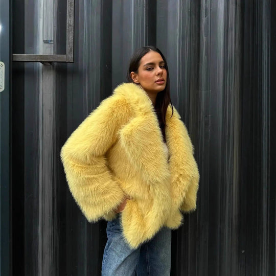 Damen Kurzer Oversize Kunstpelz-Mantel mit voluminösem Schalkragen Shop Nory