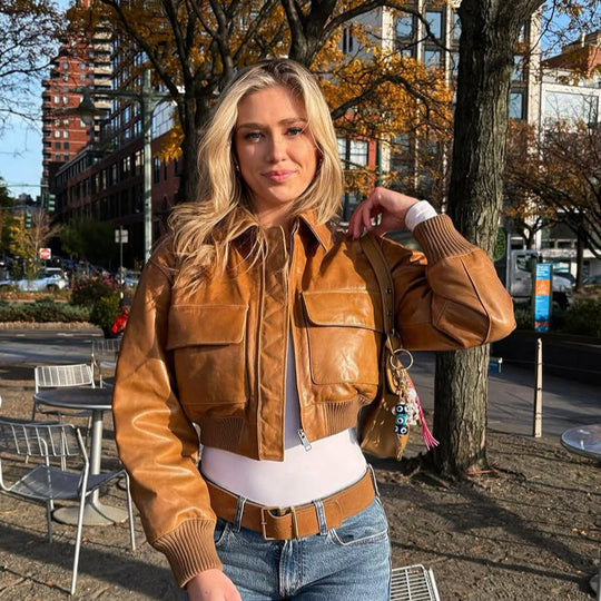 Damen Kurze Lederoptik-Blousonjacke mit großen Pattentaschen und geripptem Bund Shop Nory