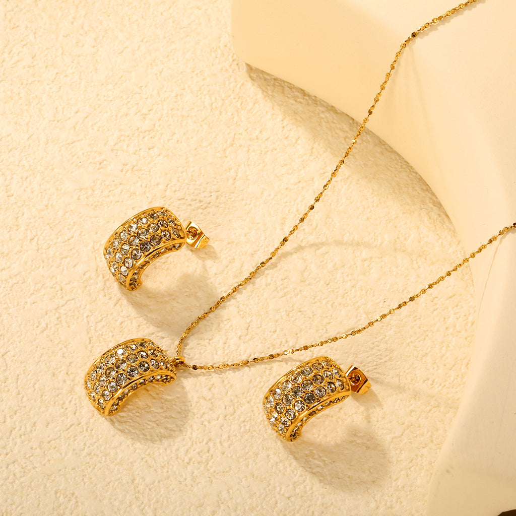 Damen Schmuckset mit funkelnden Zirkonia und elegantem Anhänger Shop Nory