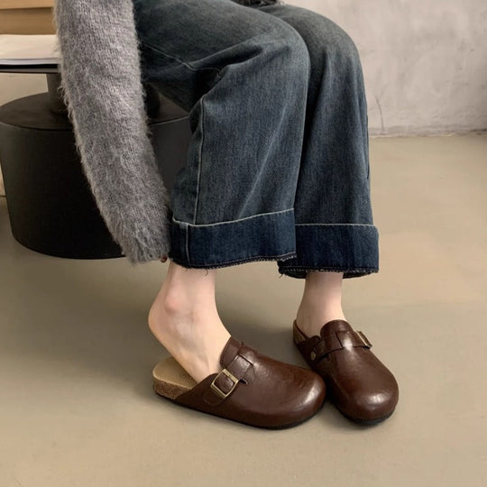 Damen Clogs mit bequemem Fußbett und modischen Schnallenverzierungen Shopnory
