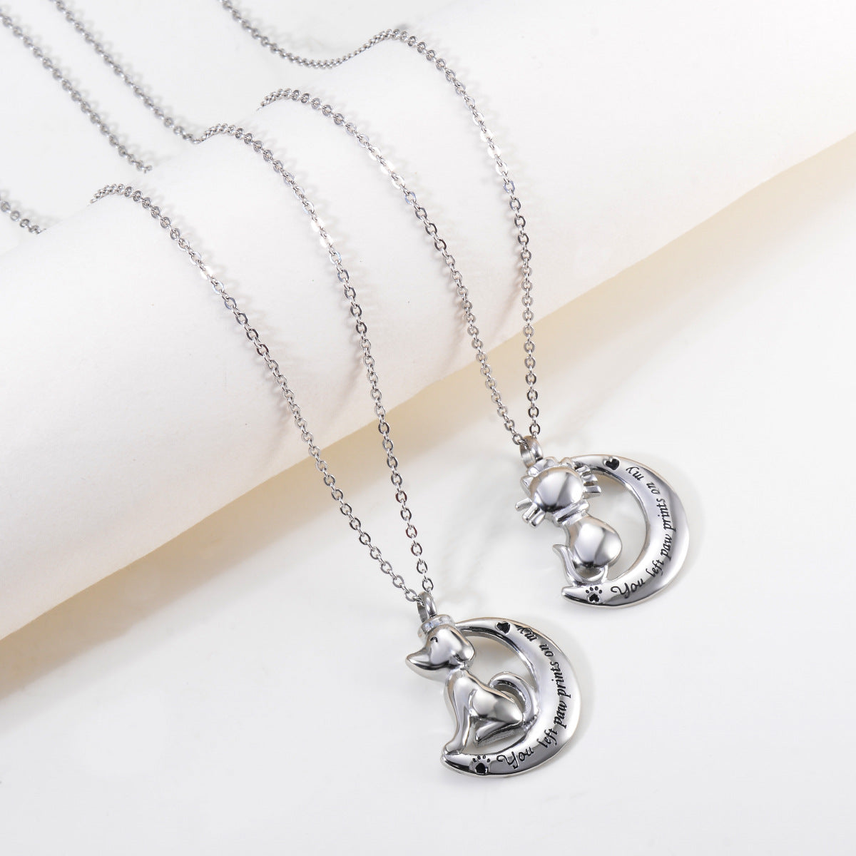 Damen Schmuckanhänger mit Katzenmotiv und eingravierter Botschaft Shop Nory