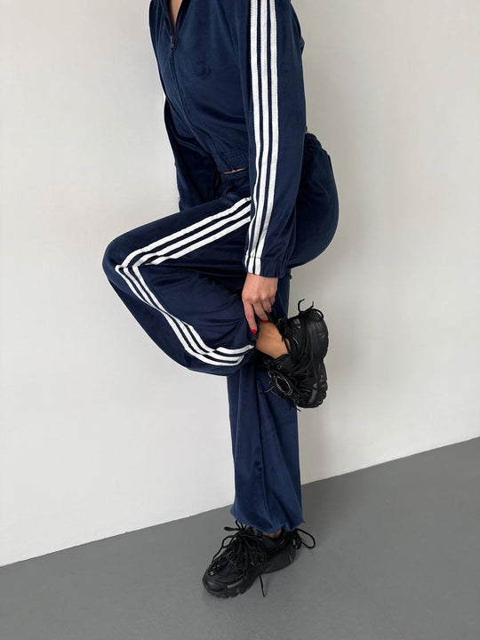 Damen Retro-Samt Trainingsanzug mit seitlichen Streifen, hochgeschnittener Bund und Reißverschluss Shop Nory
