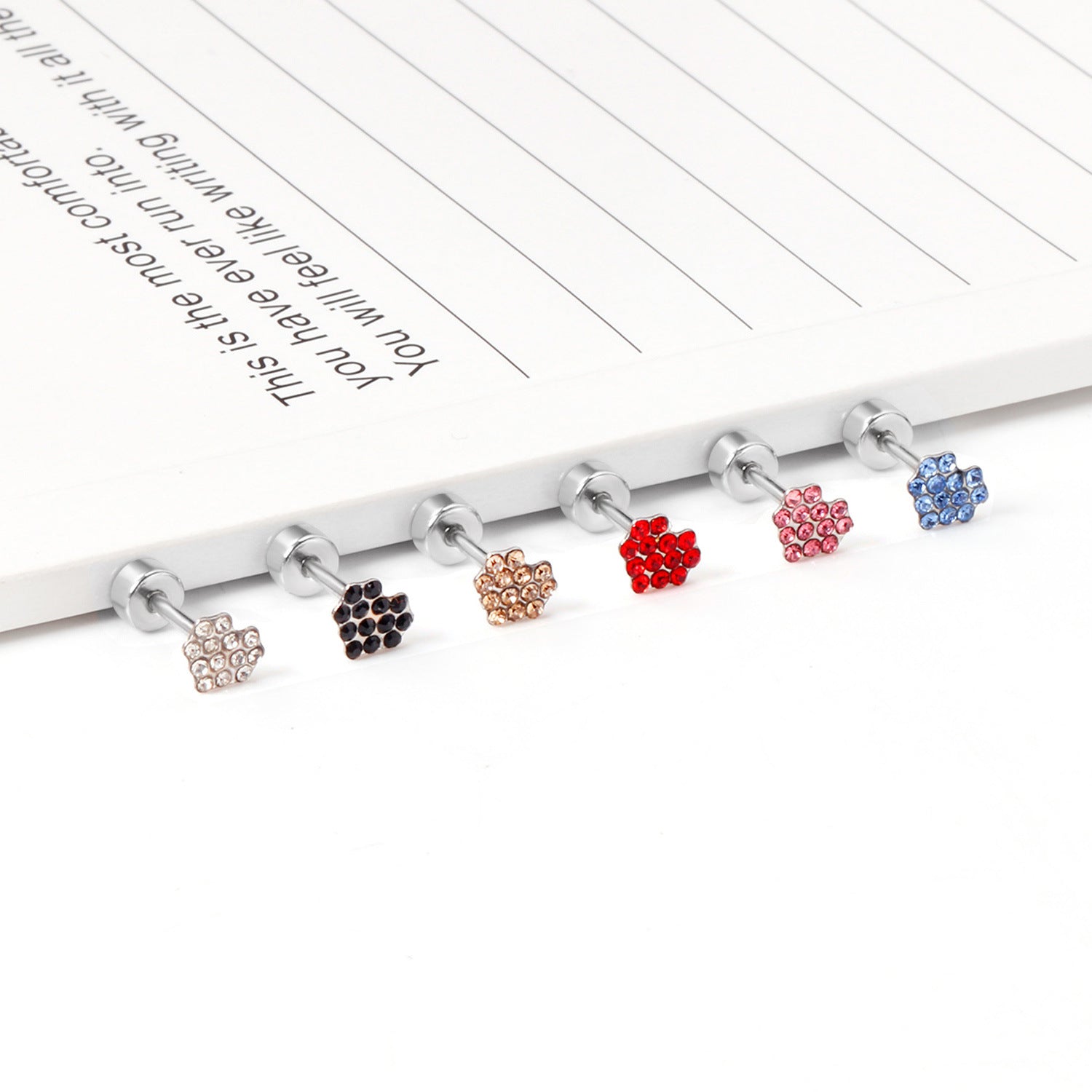 Damen Ohrstecker im verspielten Herzdesign mit bunten Kristallen Shop Nory