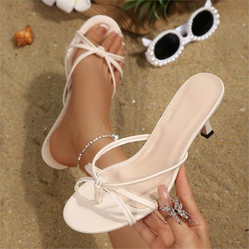 Damen Elegante Kitten‑Heel Mules mit zarten Knoten‑Riemchen und offenem Zehenbereich Shop Nory
