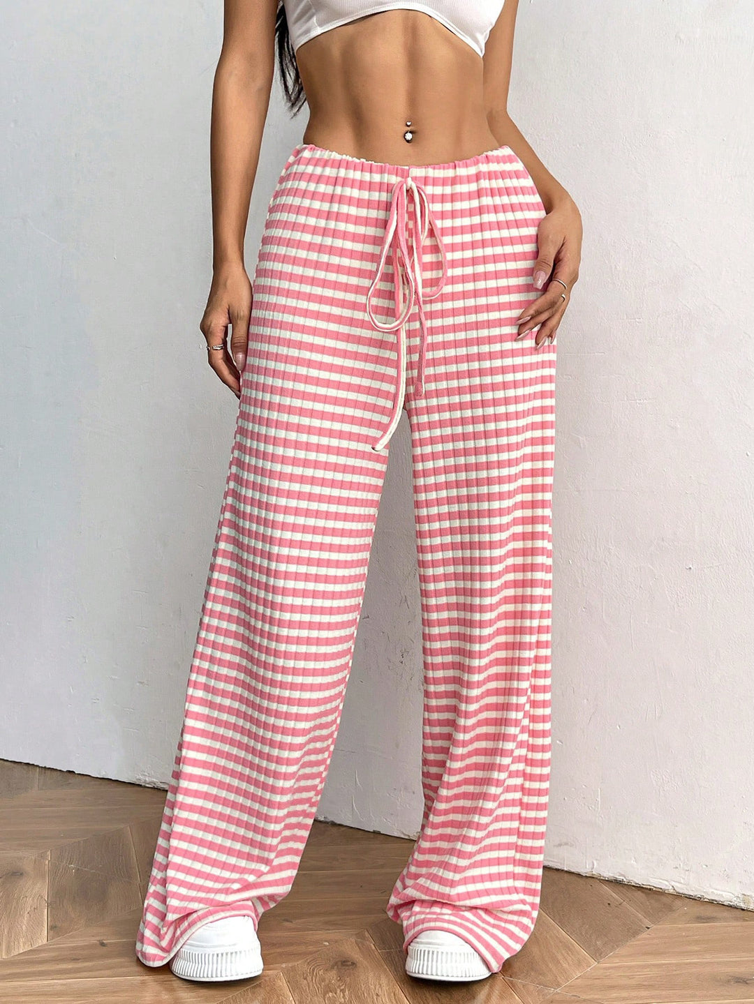 Damen Loungewear-Hose mit weitem Bein, geripptem Feinstrick und Kordelzug Shop Nory