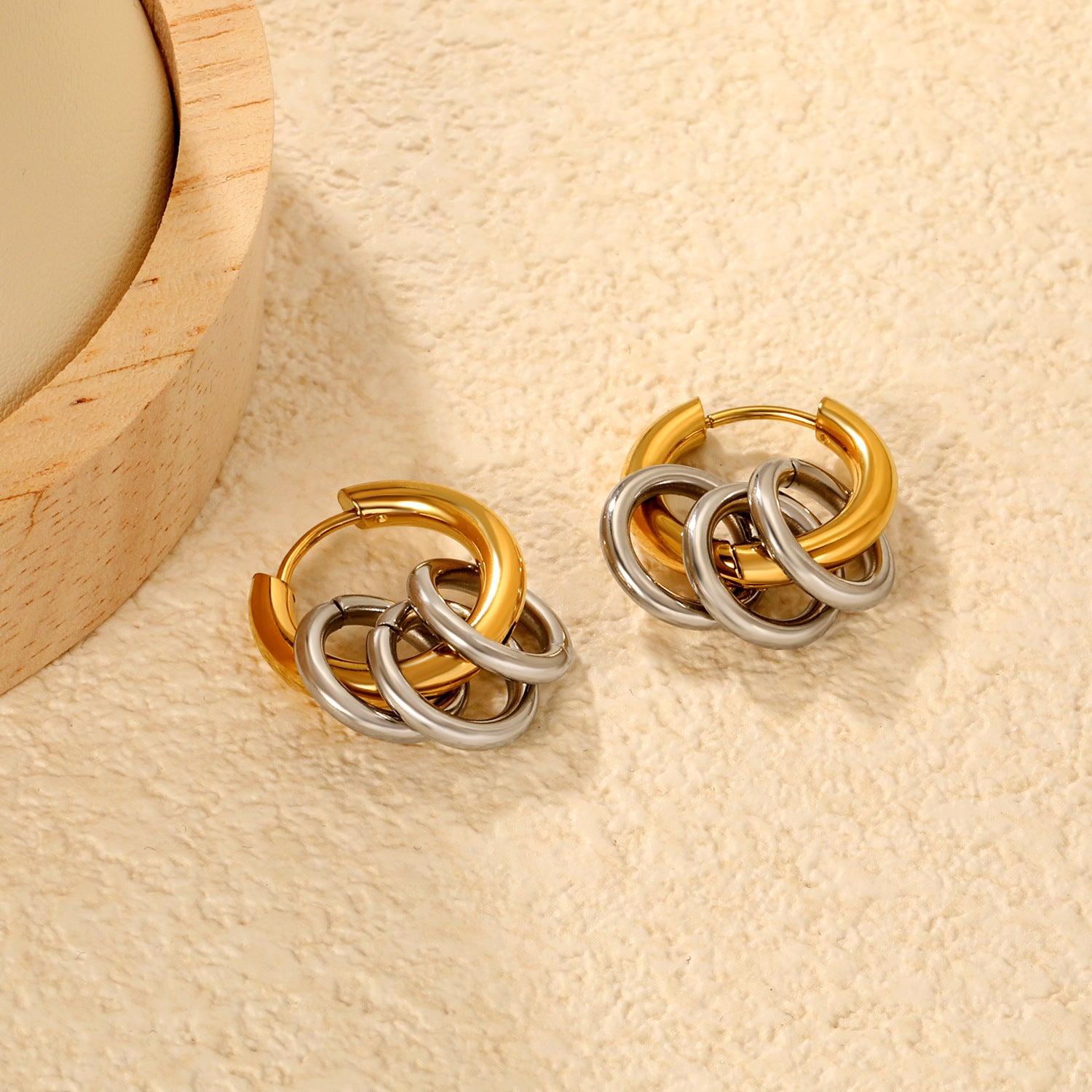 Damen Hochwertige Creolen mit kreativen doppelten Ring-Elementen Shop Nory