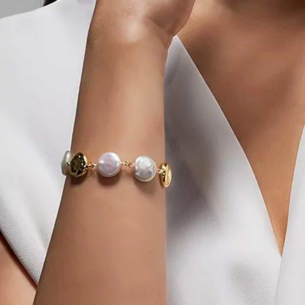 Damen Armband mit strukturierten Perlen und hochwertigem Edelstahl Shop Nory