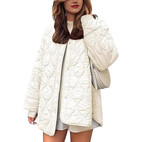 Damen Steppjacke im Oversize Design mit gewölbter Steppung und seitlichem Schlitz Shop Nory