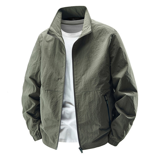 Herren Leichte Wind- und wasserabweisende Freizeitjacke mit Stehkragen und Reißverschlusstaschen Shop Nory