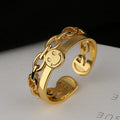 Damen Offener Ring mit innovativem Lachsmiley-Design und geschwungenem Kettendetail Shop Nory