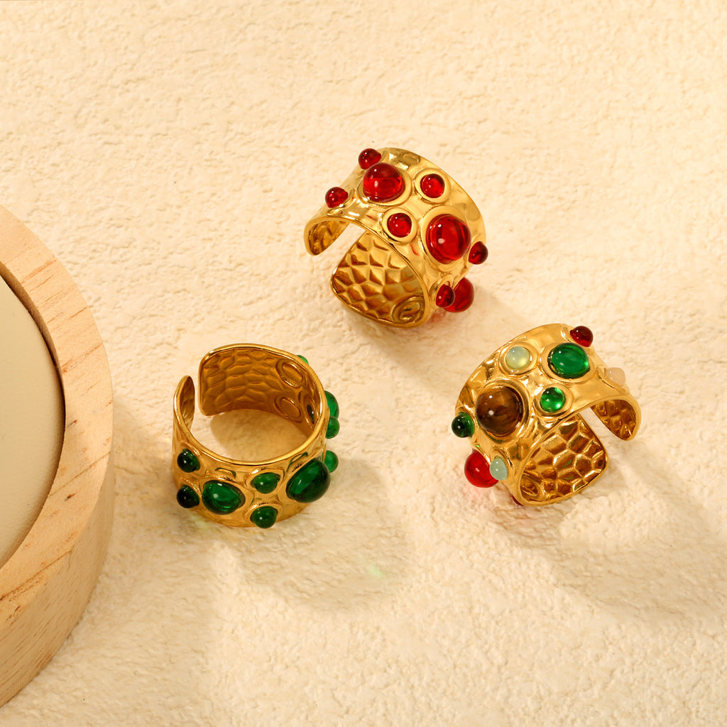 Damen Ring mit kunstvollem Marienkäfer-Anhänger und luxuriöser Perle Shop Nory