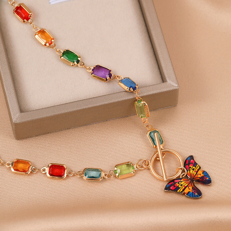 Bunte Halskette Mit Schmetterlingsanhänger | Shop Nory