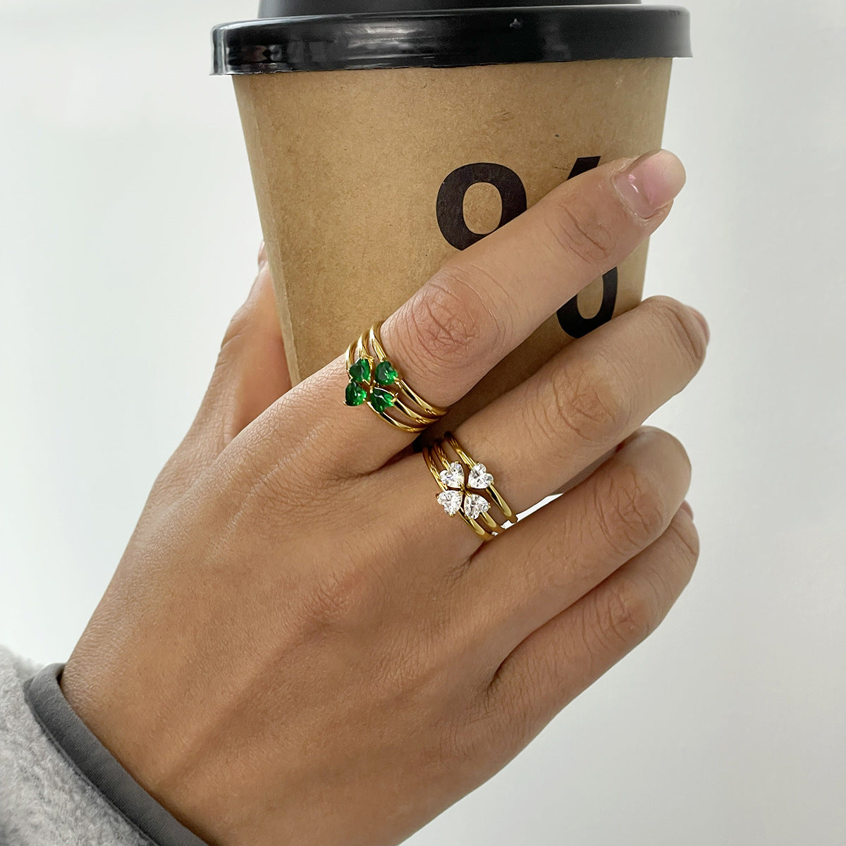 Damen Edelstahl Ring mit funkelndem Herzdesign und hypoallergenen Eigenschaften Shop Nory