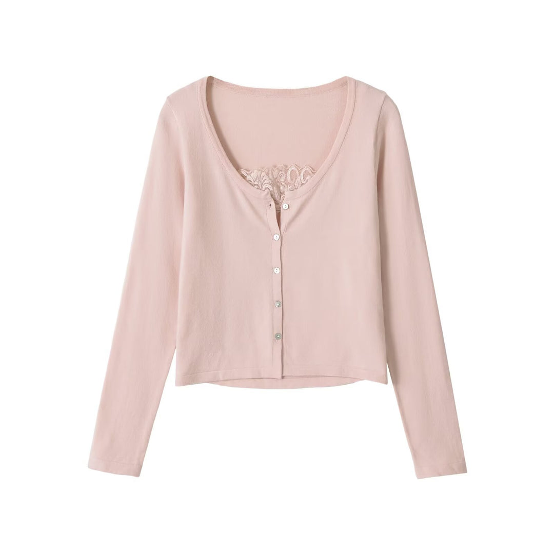 Damen Kurzcardigan aus Feinstrick mit V‑Ausschnitt, Knopfleiste und Spitzeneinsatz Shop Nory