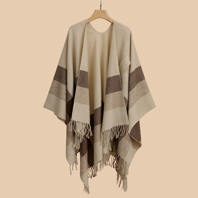 Damen Leichter Wollmix-Überwurf im Kimono-Schnitt mit Fischgrät‑Besatz und Fransensaum Shop Nory