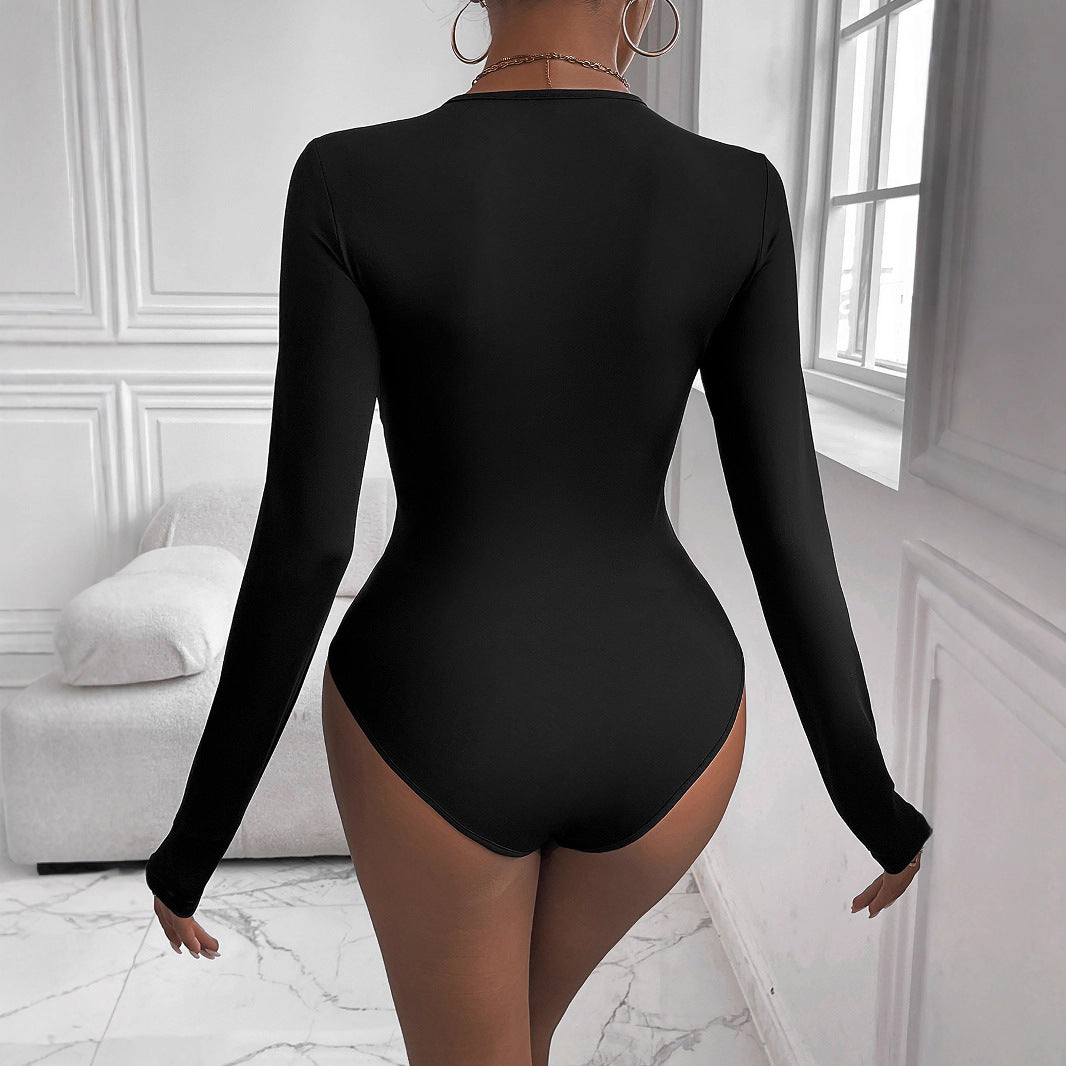 Damen Figurbetontes Langarmshirt mit Twist-Detail und Rundhalsausschnitt Shop Nory