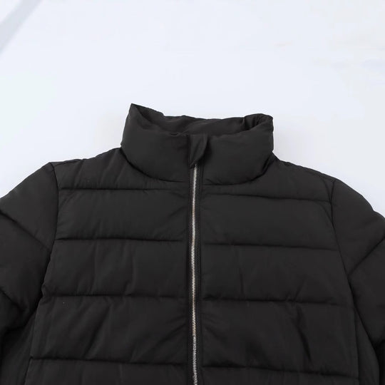 Damen Kurze gesteppte Daunenoptik-Steppjacke mit Stehkragen und Elastikbündchen Shop Nory