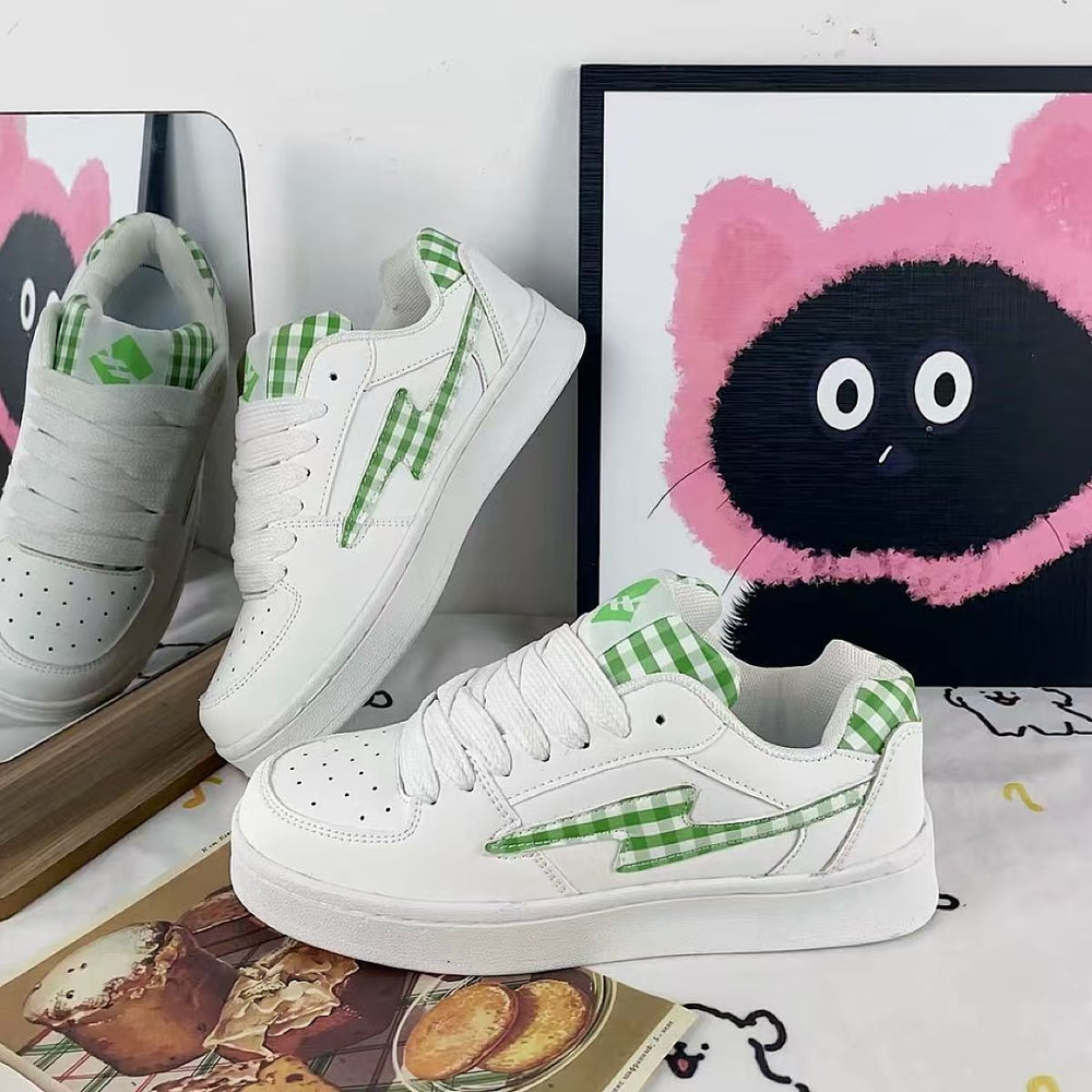Damen Sneakers im modernen Karo-Design mit atmungsaktiven Materialien