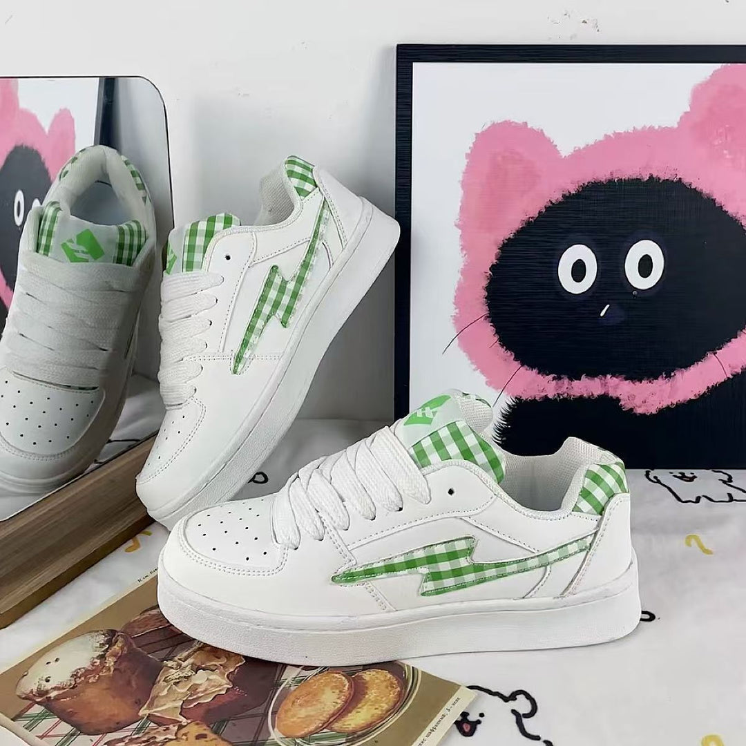 Damen Sneakers im modernen Karo-Design mit atmungsaktiven Materialien
