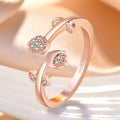 Damenring mit kunstvollem floralem Design und funkelnden Zirkonia Shop Nory