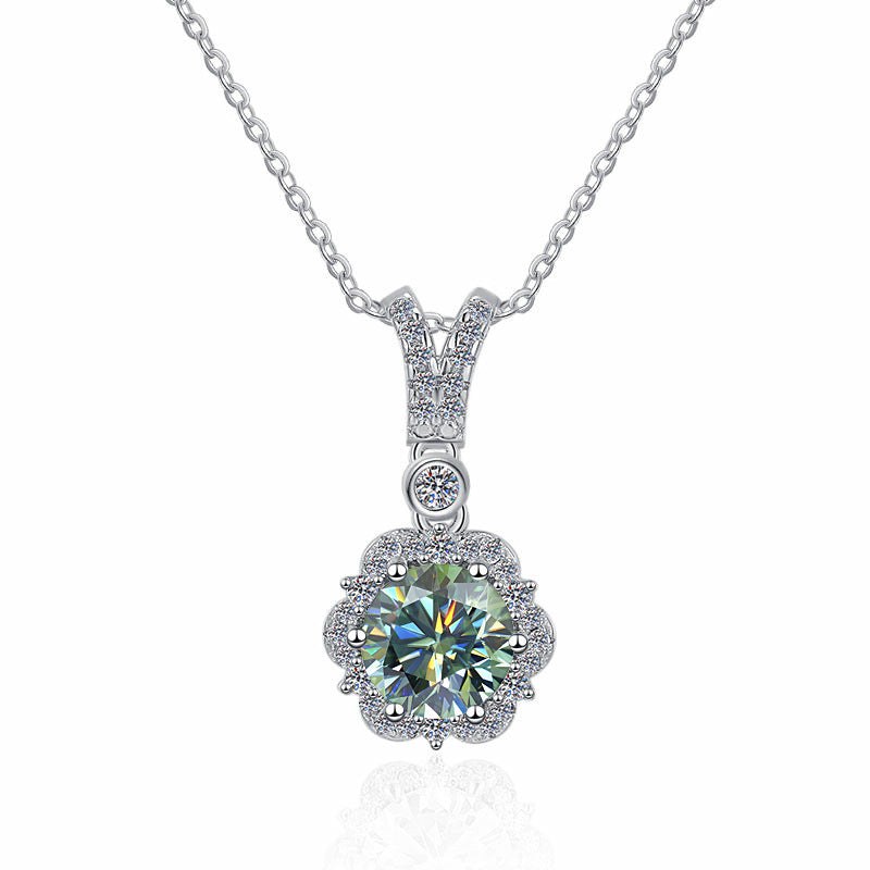 Damen Halskette mit elegantem Blumenanhänger und funkelndem Zirkonia Shop Nory