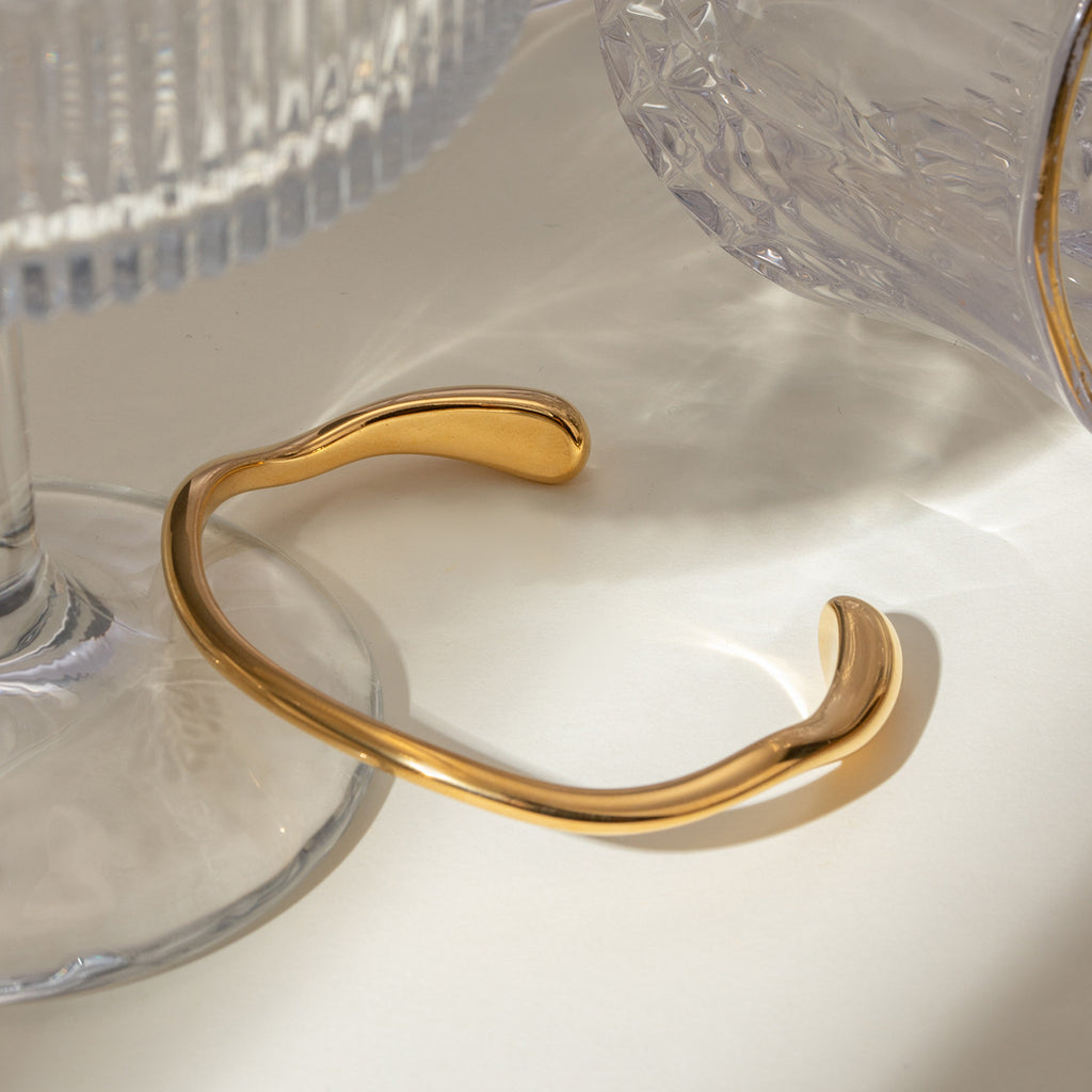 Damen Offenes Armband mit modernem Design aus hypoallergenem Edelstahl Shop Nory