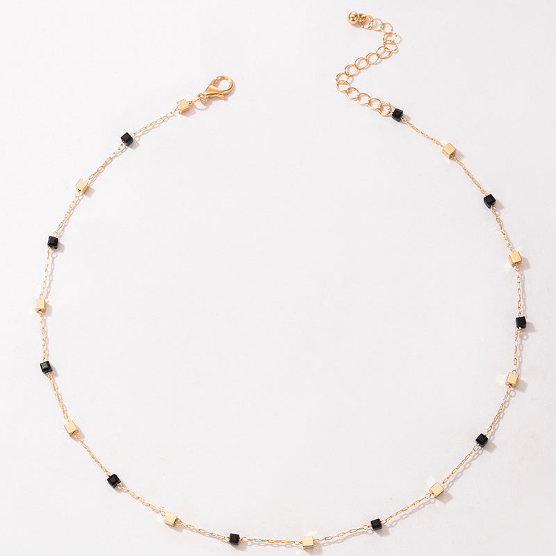 Damen zeitlose Halskette mit geometrischen Elementen Shop Nory