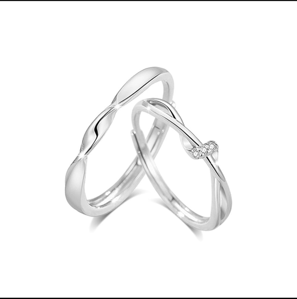Damenring mit geschlungenem Design und funkelndem Zirkonia Shop Nory