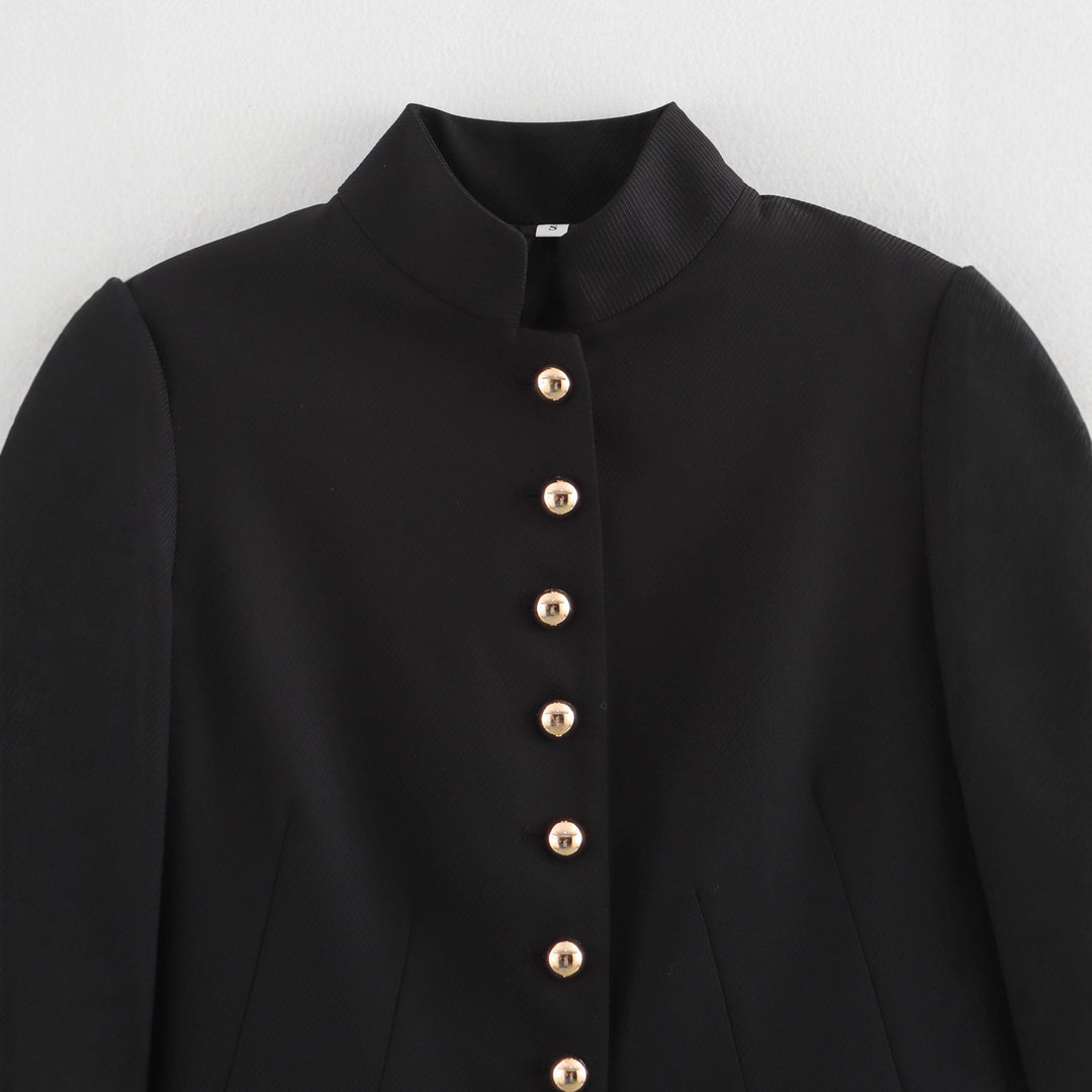 Damen Taillierter Kurzblazer mit Stehkragen und goldenen Zierknöpfen Shop Nory