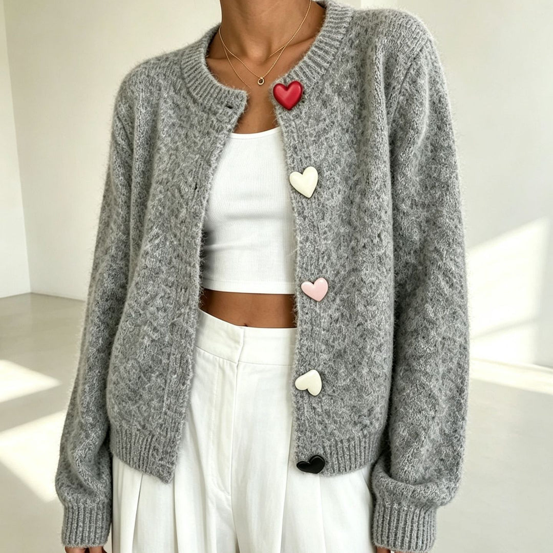 Damen Flauschiger Kurzcardigan mit Herz‑Knopfleiste und Raglanärmeln Shop Nory