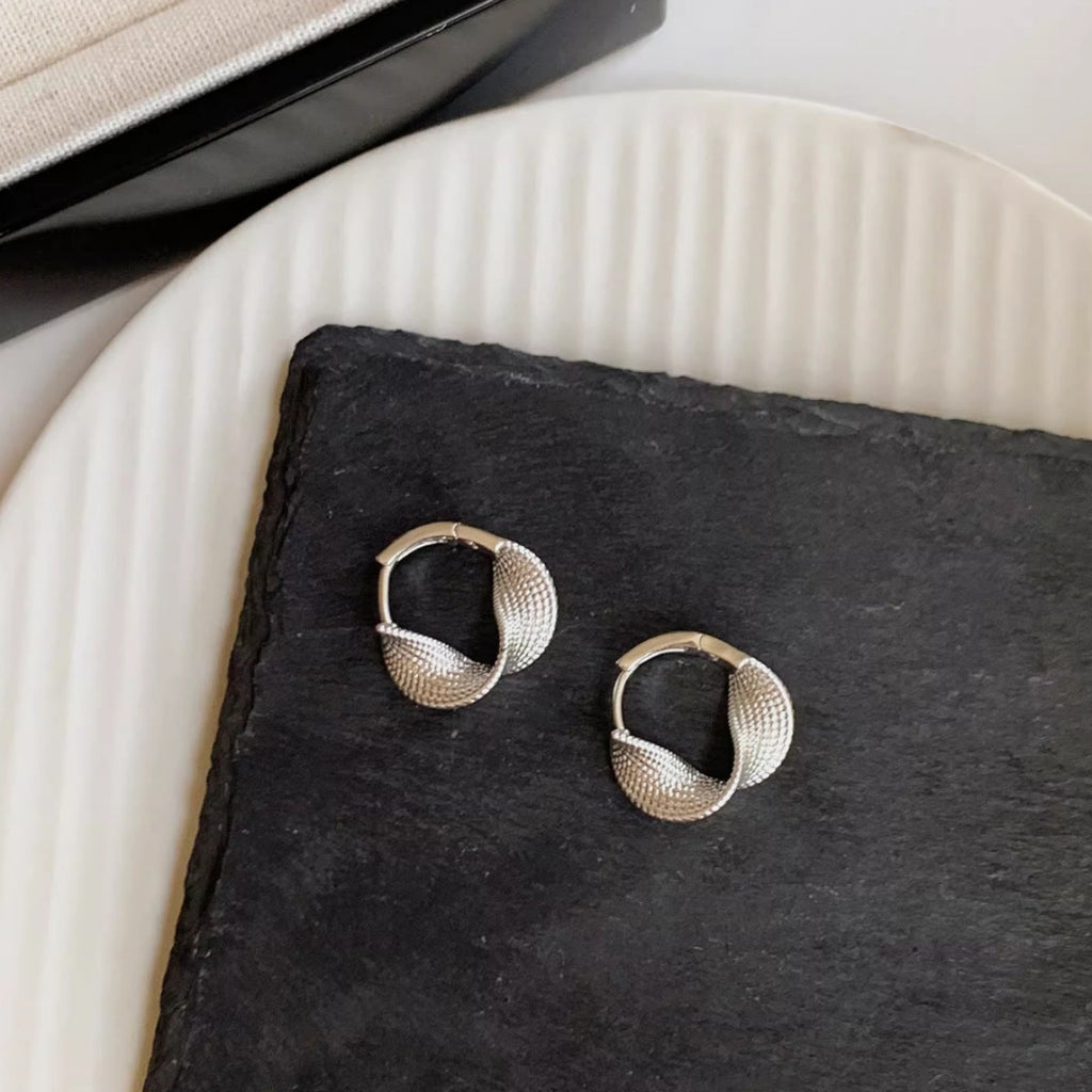 Damen Wellenförmige Creolen aus Edelstahl Shop Nory